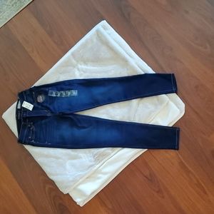 Aeropostale high waisted "seriously stretchy" jeggings. Size 000 short. NWT